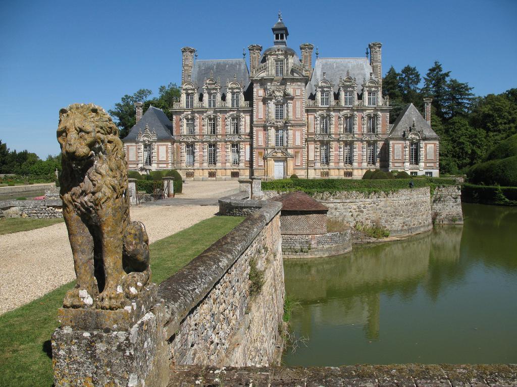 Le Gite Des Trois Vaches Brionne Buitenkant foto